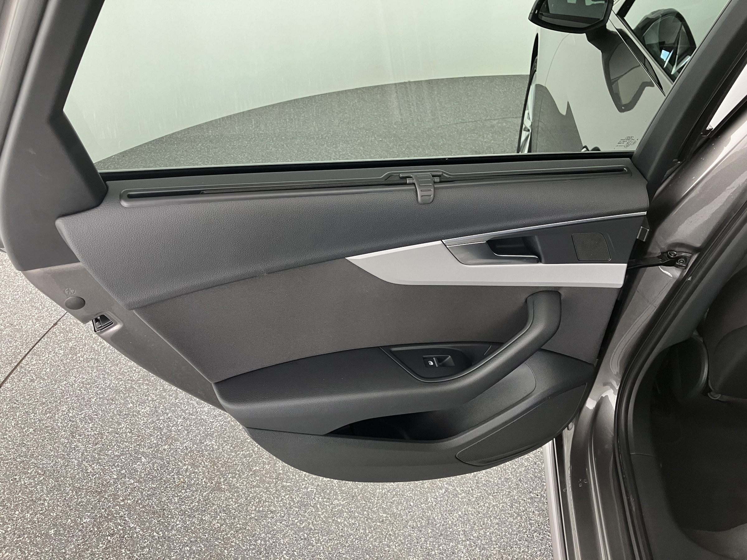 Audi A4 Avant 45 2.0 TFSI quattro advanced | Bild 22 von 31