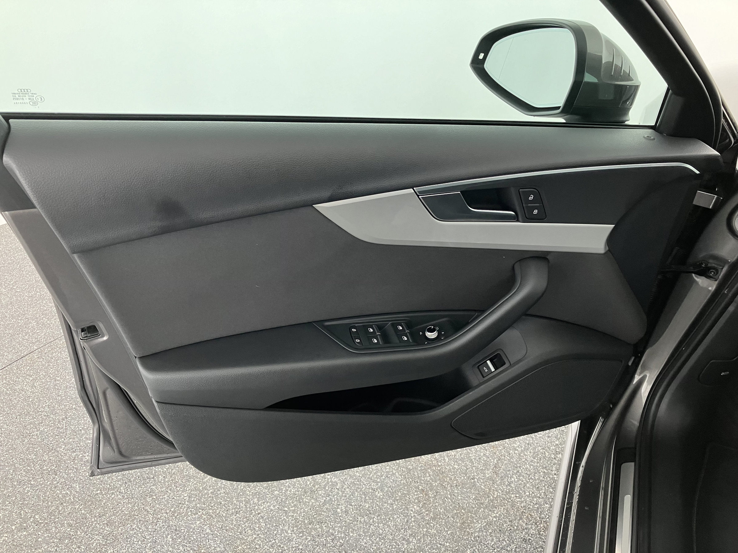 Audi A4 Avant 45 2.0 TFSI quattro advanced | Bild 4 von 31