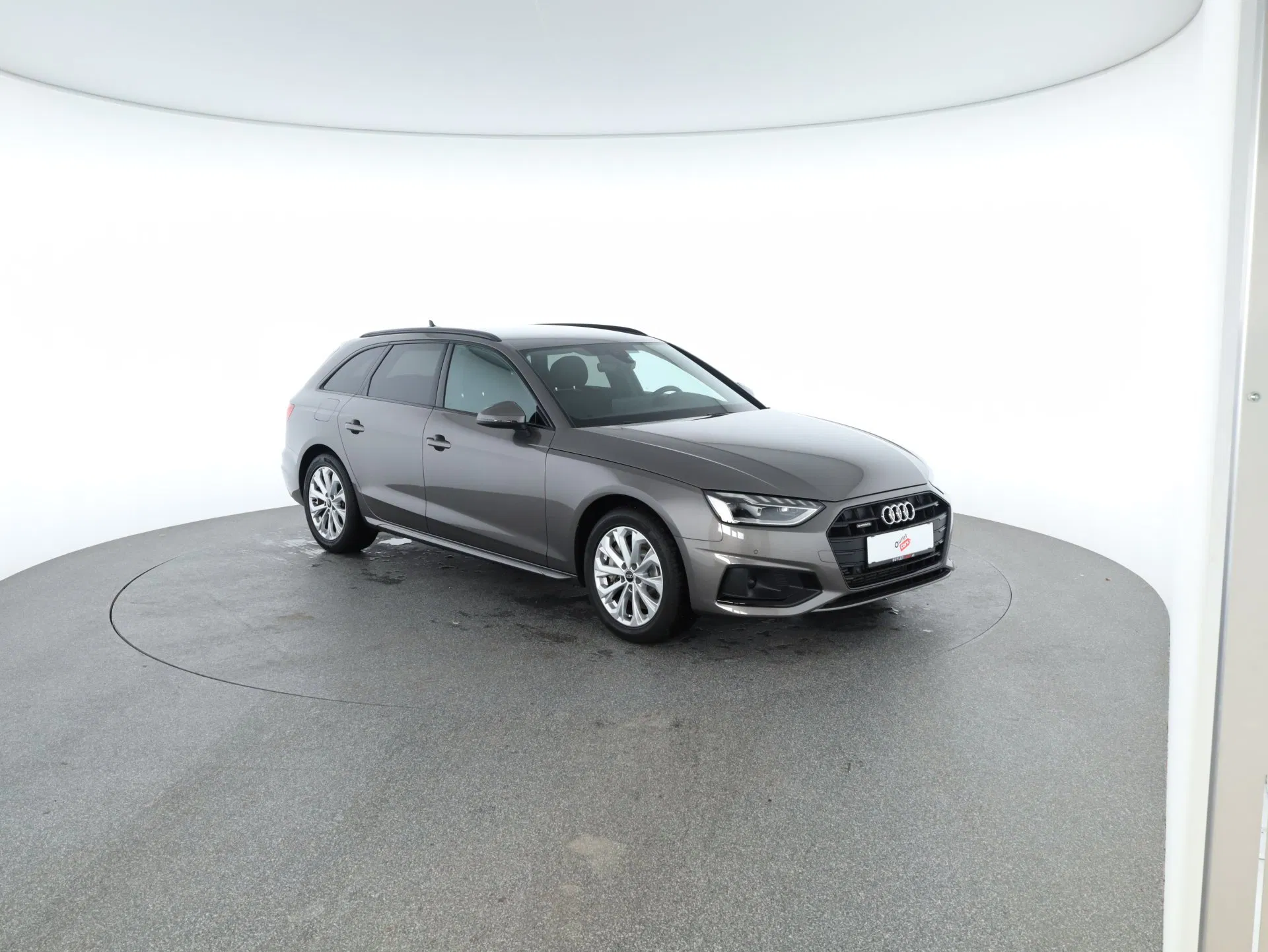 Audi A4 Avant 45 2.0 TFSI quattro advanced | Bild 30 von 31