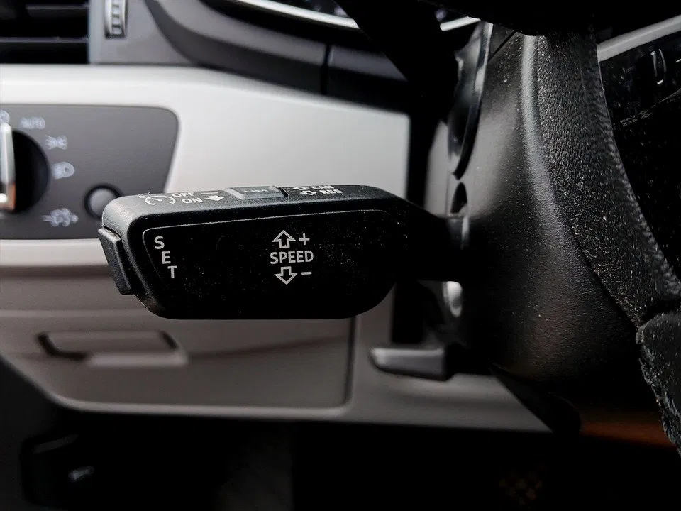 Audi A4 Avant 30 TDI Aut. | Bild 14 von 21