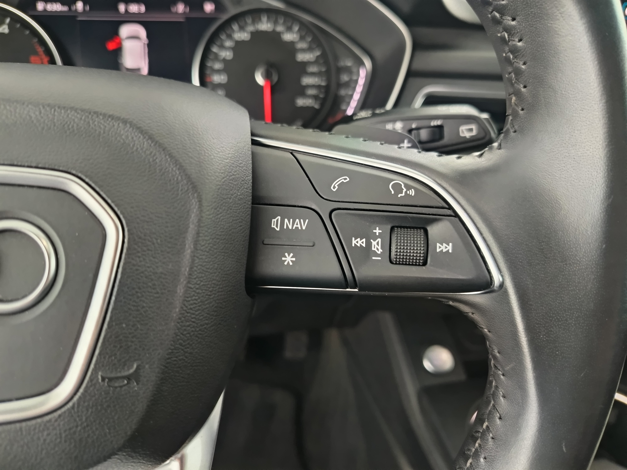 Audi A4 Avant 2.0 TDI design | Bild 16 von 30