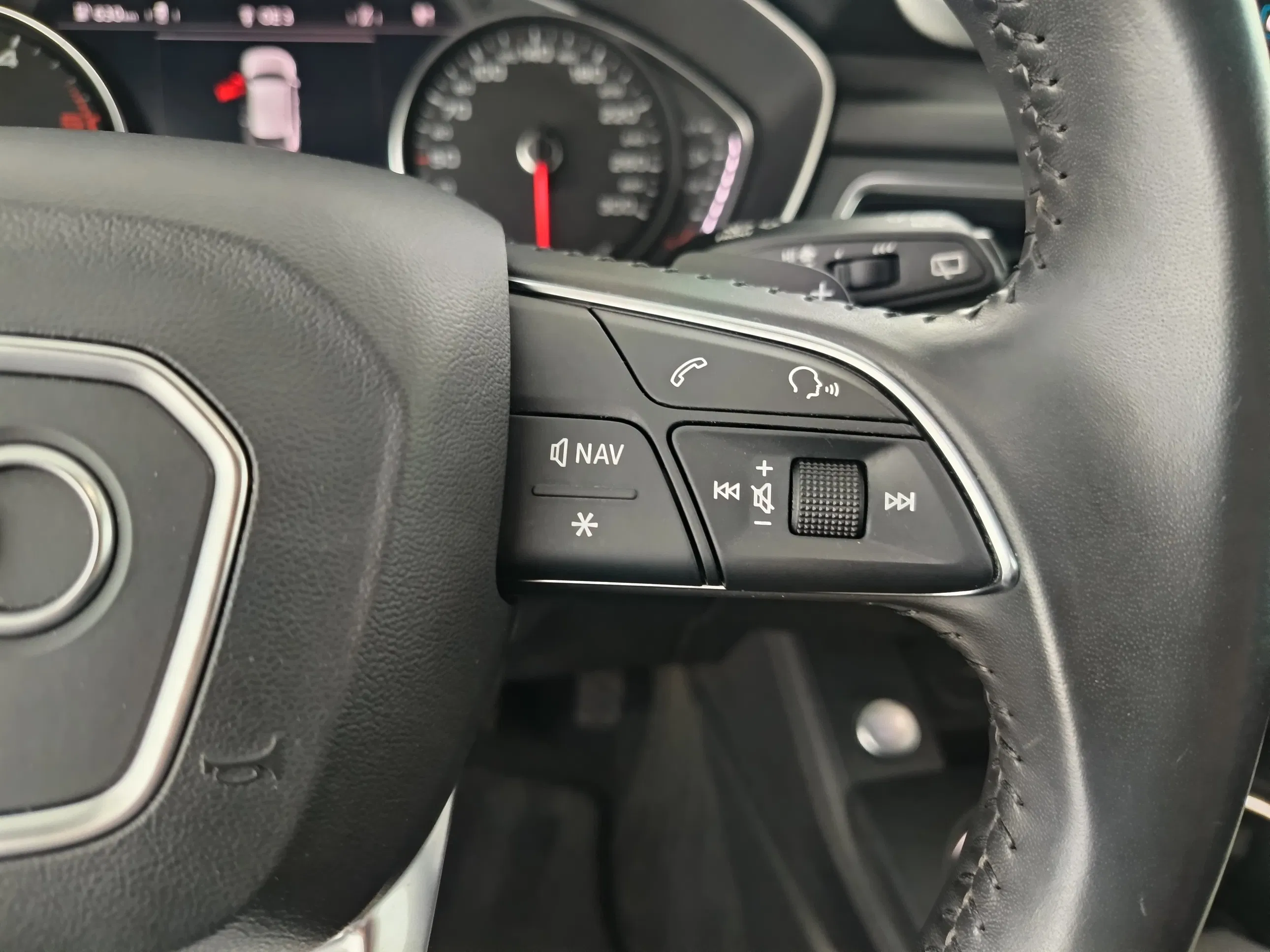 Audi A4 Avant 2.0 TDI design | Bild 16 von 30