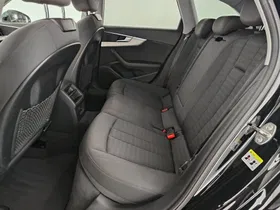 Audi A4 Avant 2.0 TDI design | Thumbnail 26 von 30