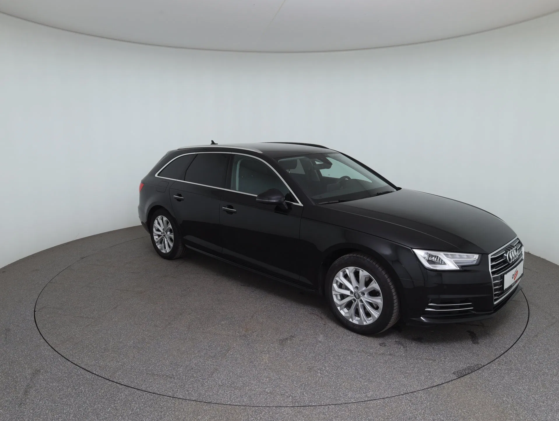 Audi A4 Avant 2.0 TDI design | Bild 3 von 30
