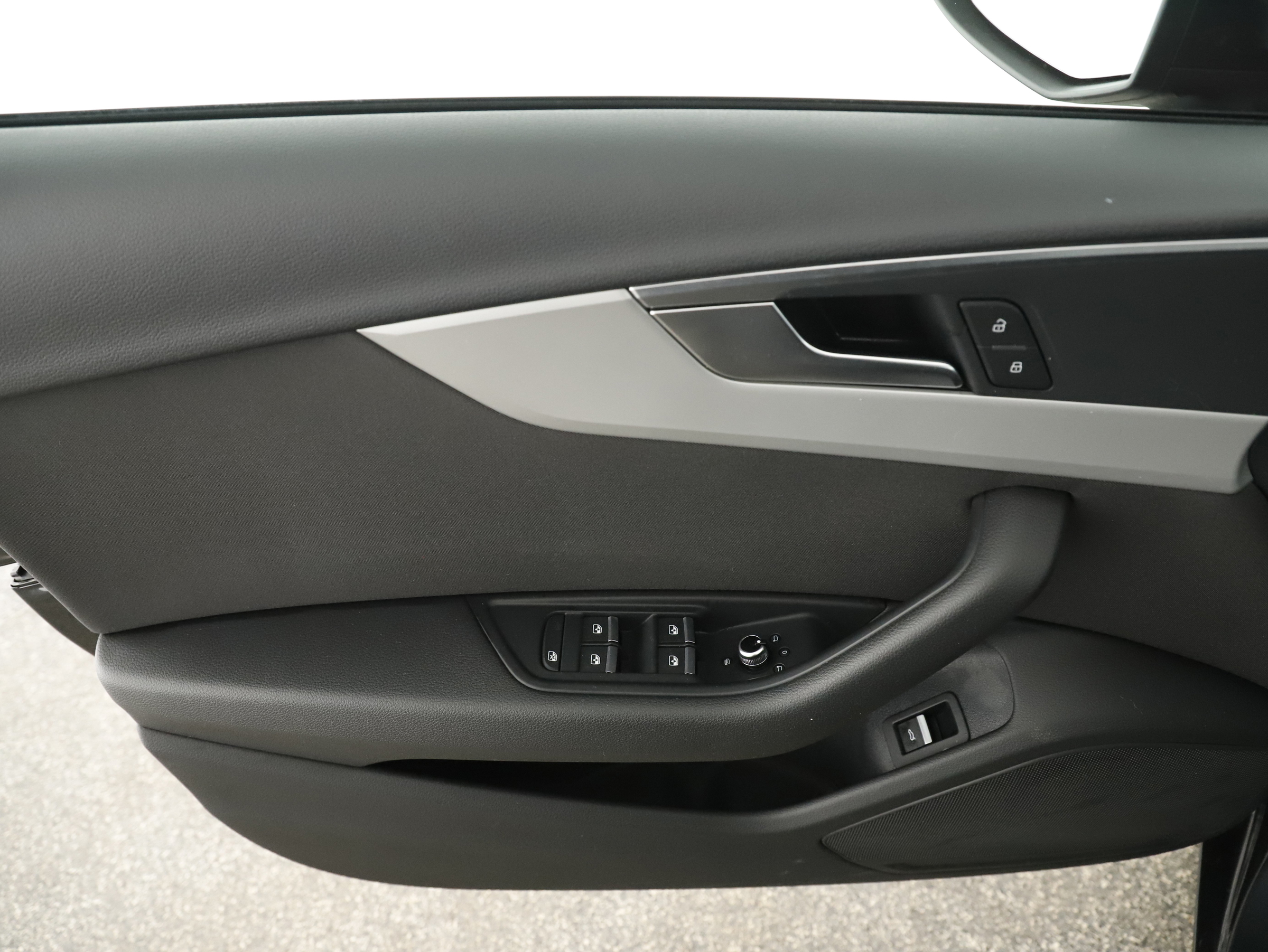 Audi A4 Limo. 30 TDI Aut. | Bild 5 von 25