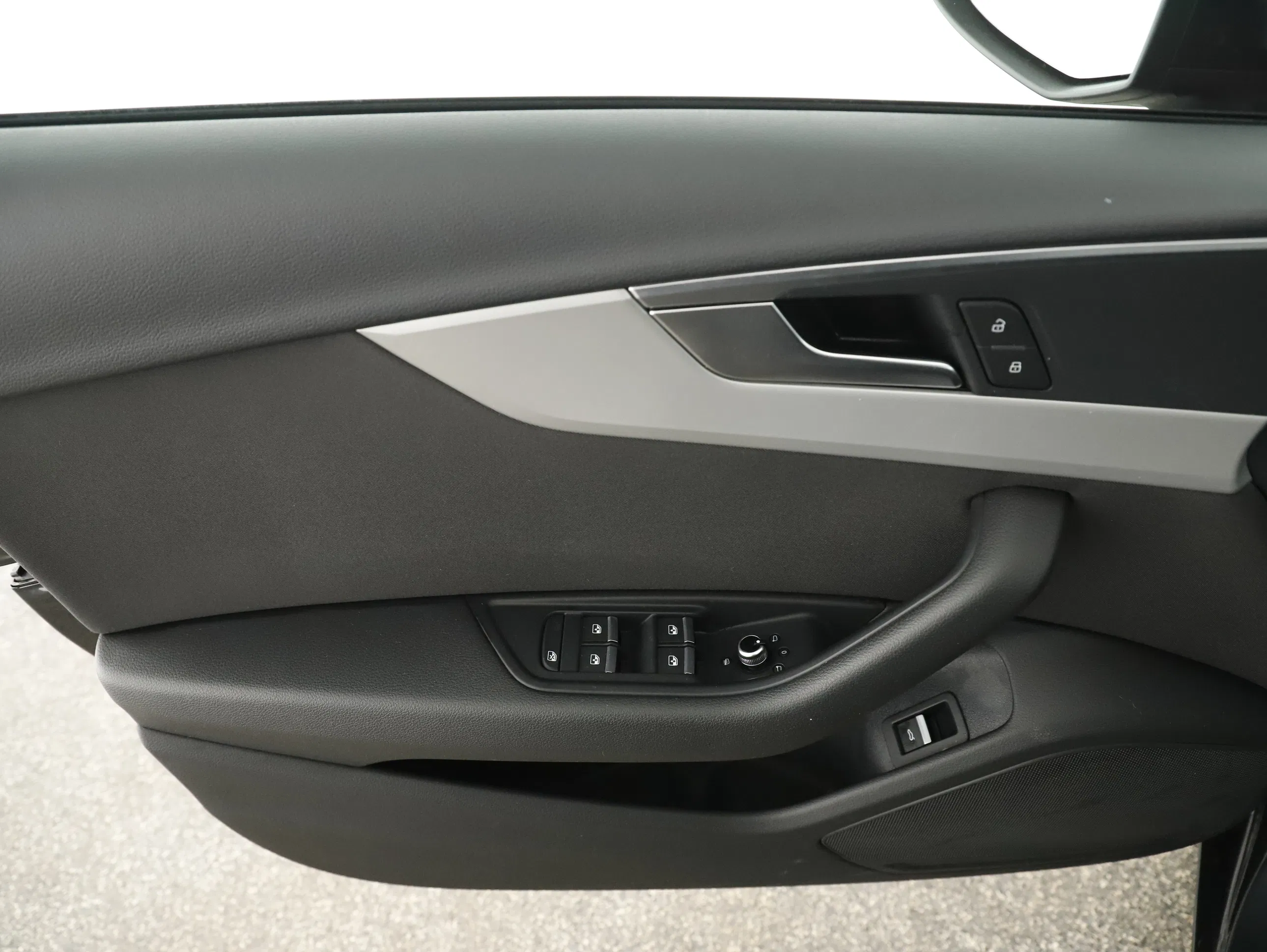 Audi A4 Limo. 30 TDI Aut. | Bild 5 von 25