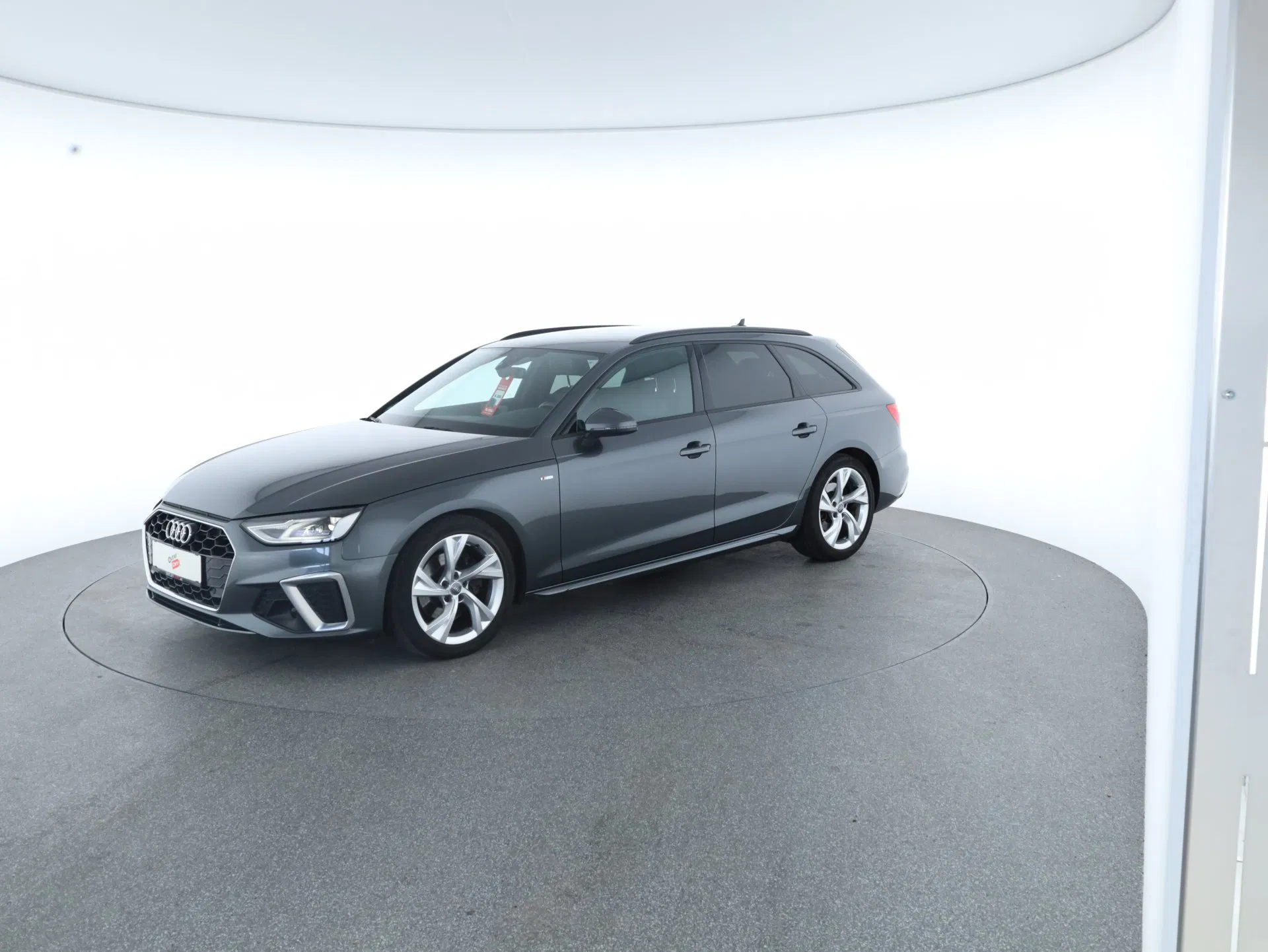Audi A4 Avant 35 2.0 TDI S-Line | Bild 2 von 24