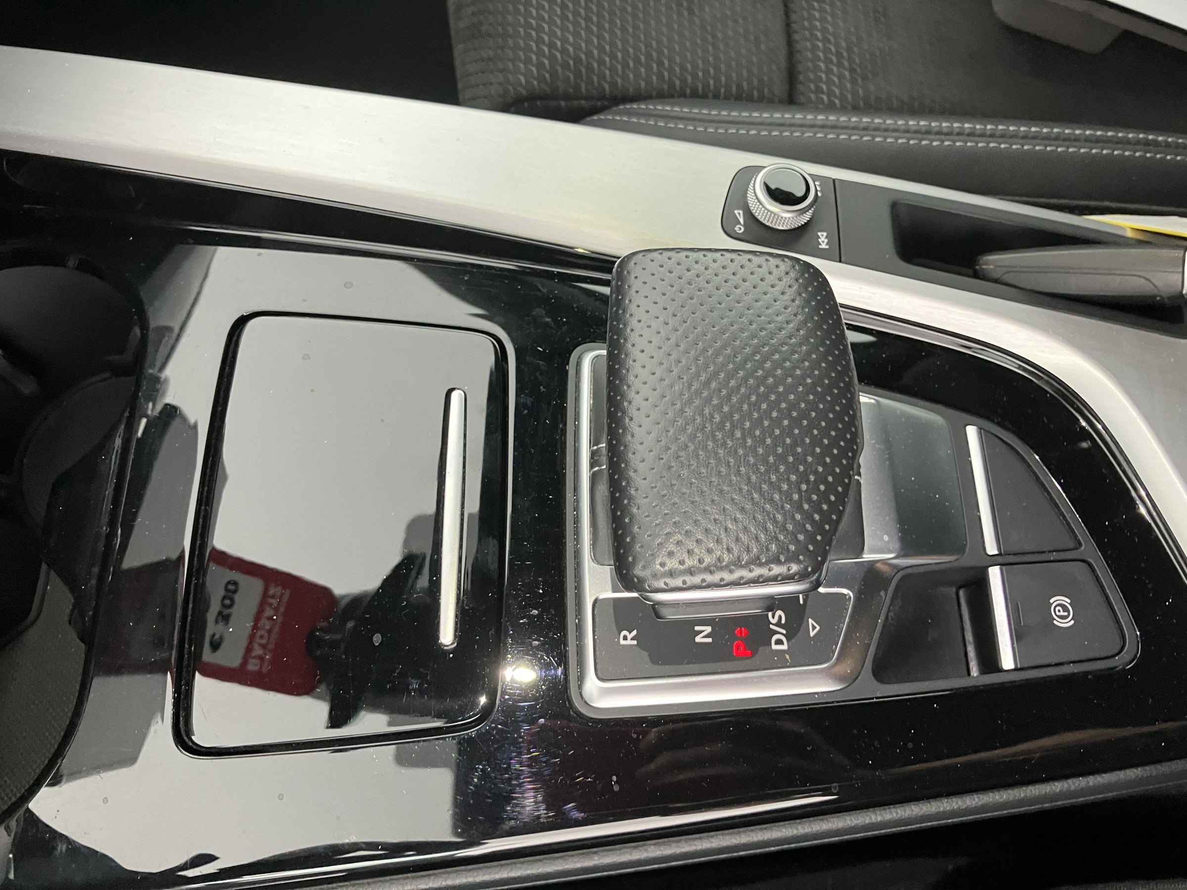 Audi A4 Avant 35 2.0 TDI S-Line | Bild 14 von 24