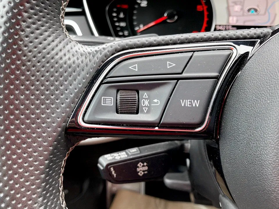 Audi A4 Avant 35 TDI S-Line Aut. | Bild 19 von 23