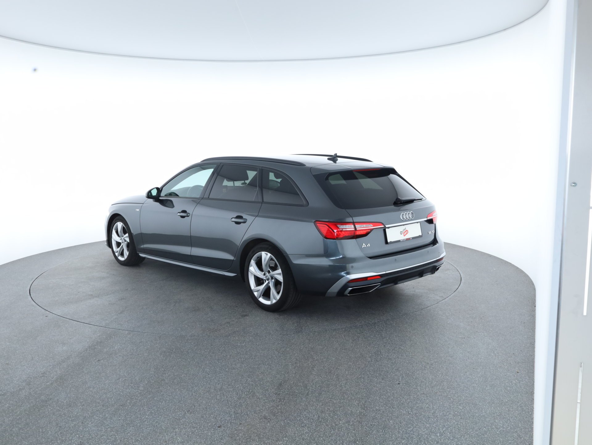 Audi A4 Avant 35 2.0 TDI S-Line | Bild 3 von 24