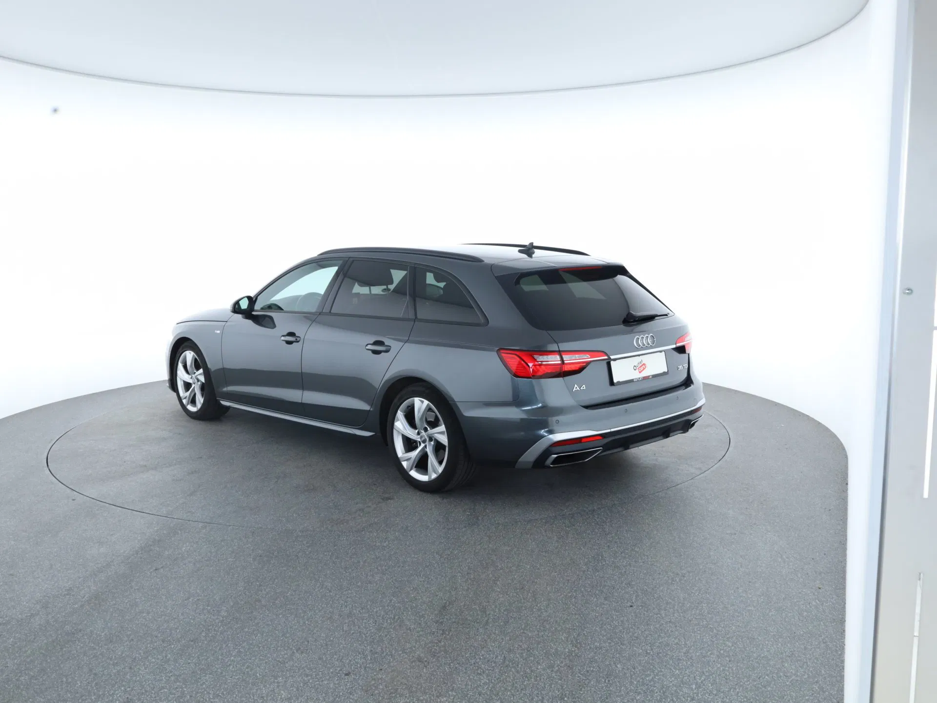 Audi A4 Avant 35 2.0 TDI S-Line | Bild 3 von 24