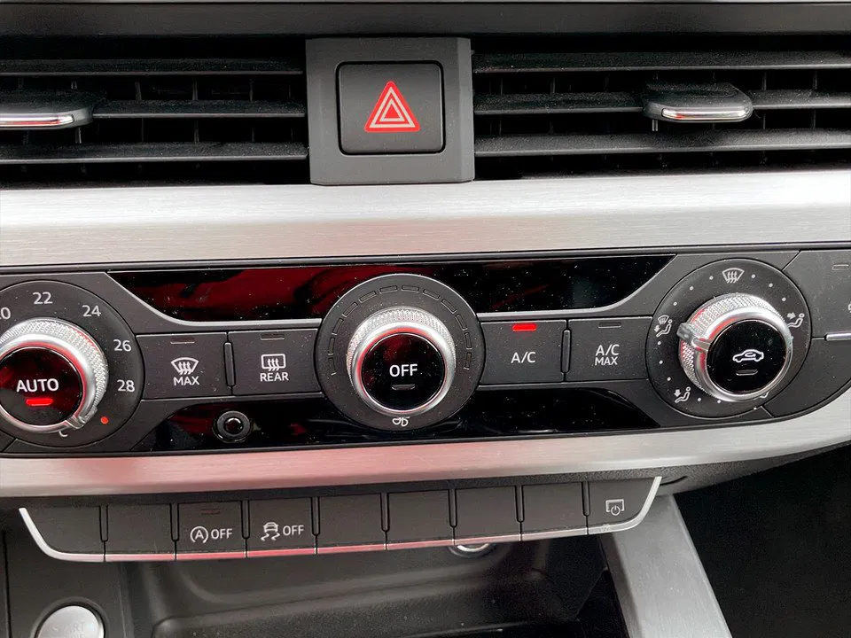 Audi A4 Avant 35 TDI S-Line Aut. | Bild 21 von 23