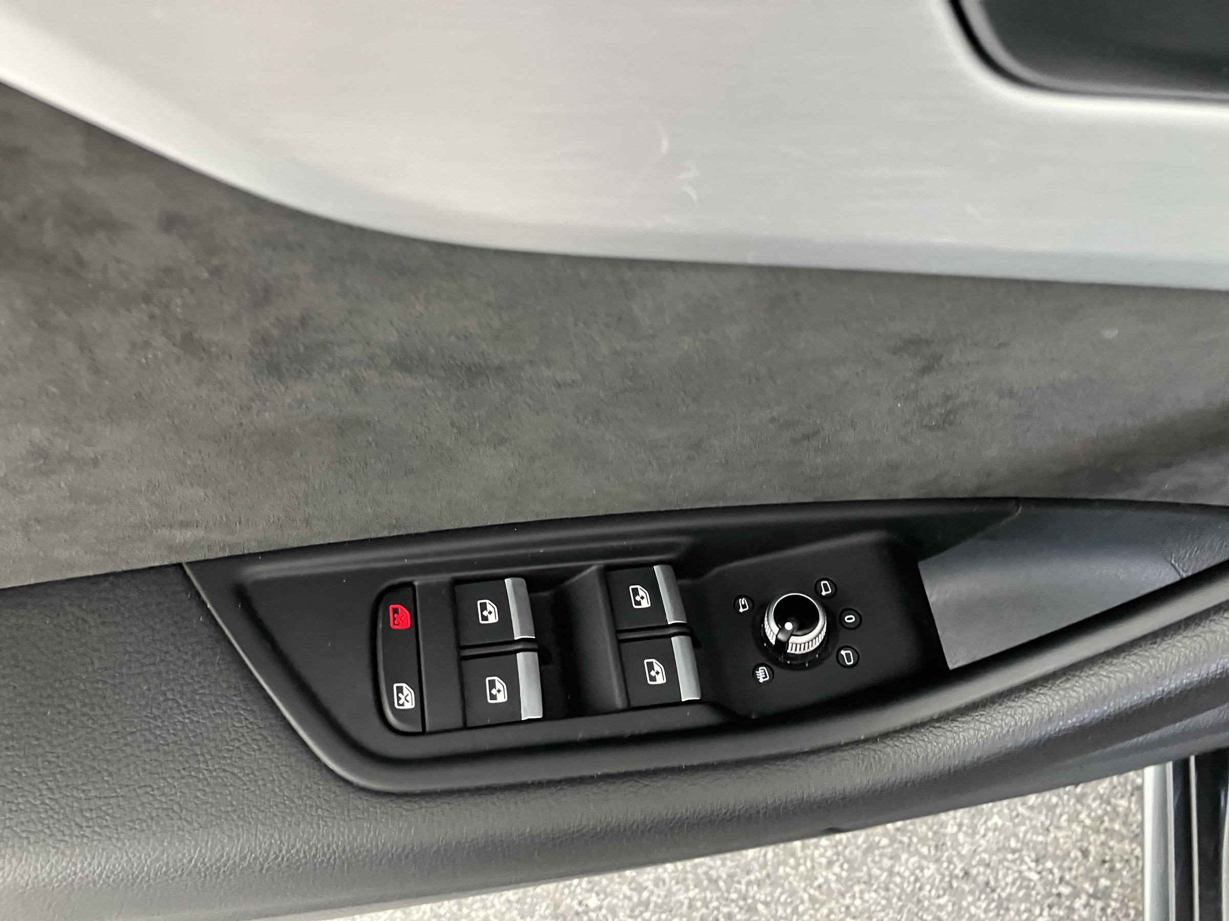 Audi A4 Avant 35 2.0 TDI S-Line | Bild 6 von 24