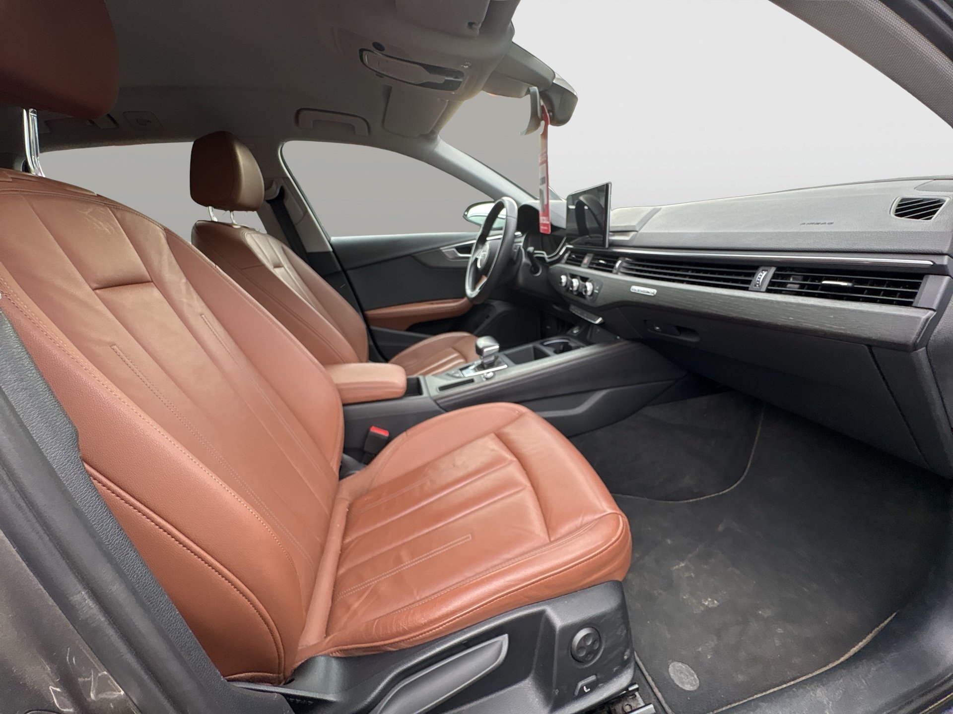 Audi A4 Avant 40 2.0 TFSI quattro S-Line | Bild 14 von 23