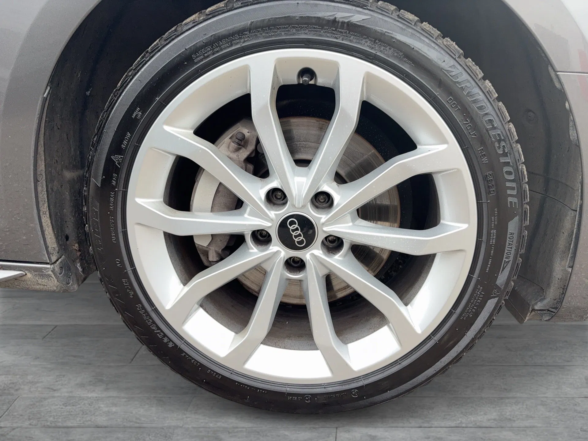 Audi A4 Avant 40 2.0 TFSI quattro S-Line | Bild 6 von 23