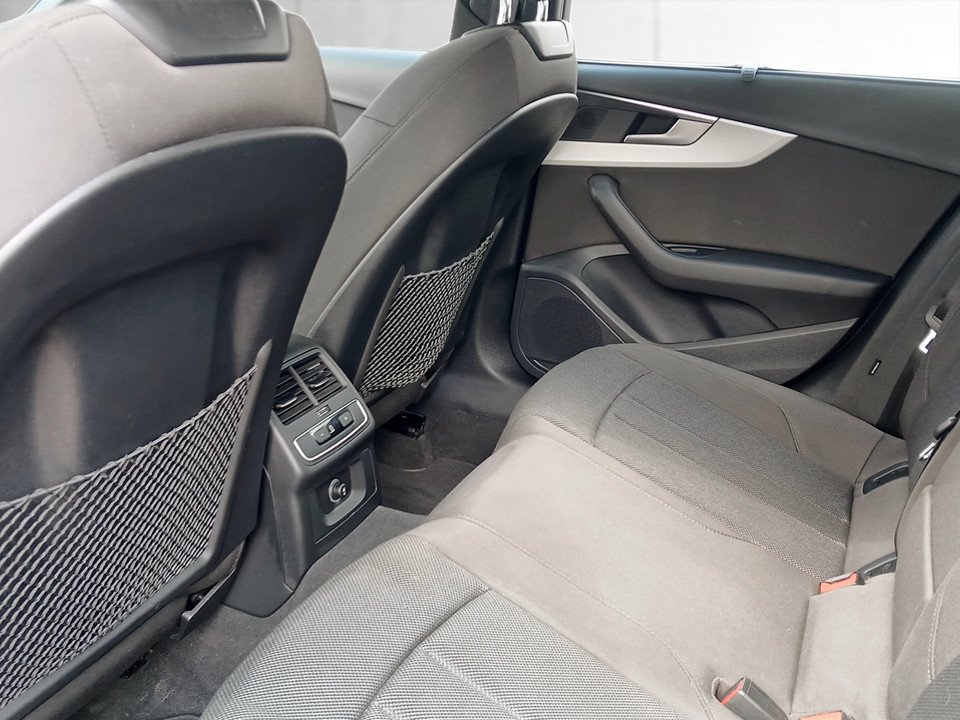 Audi A4 40 2.0 TDI quattro advanced | Bild 23 von 24
