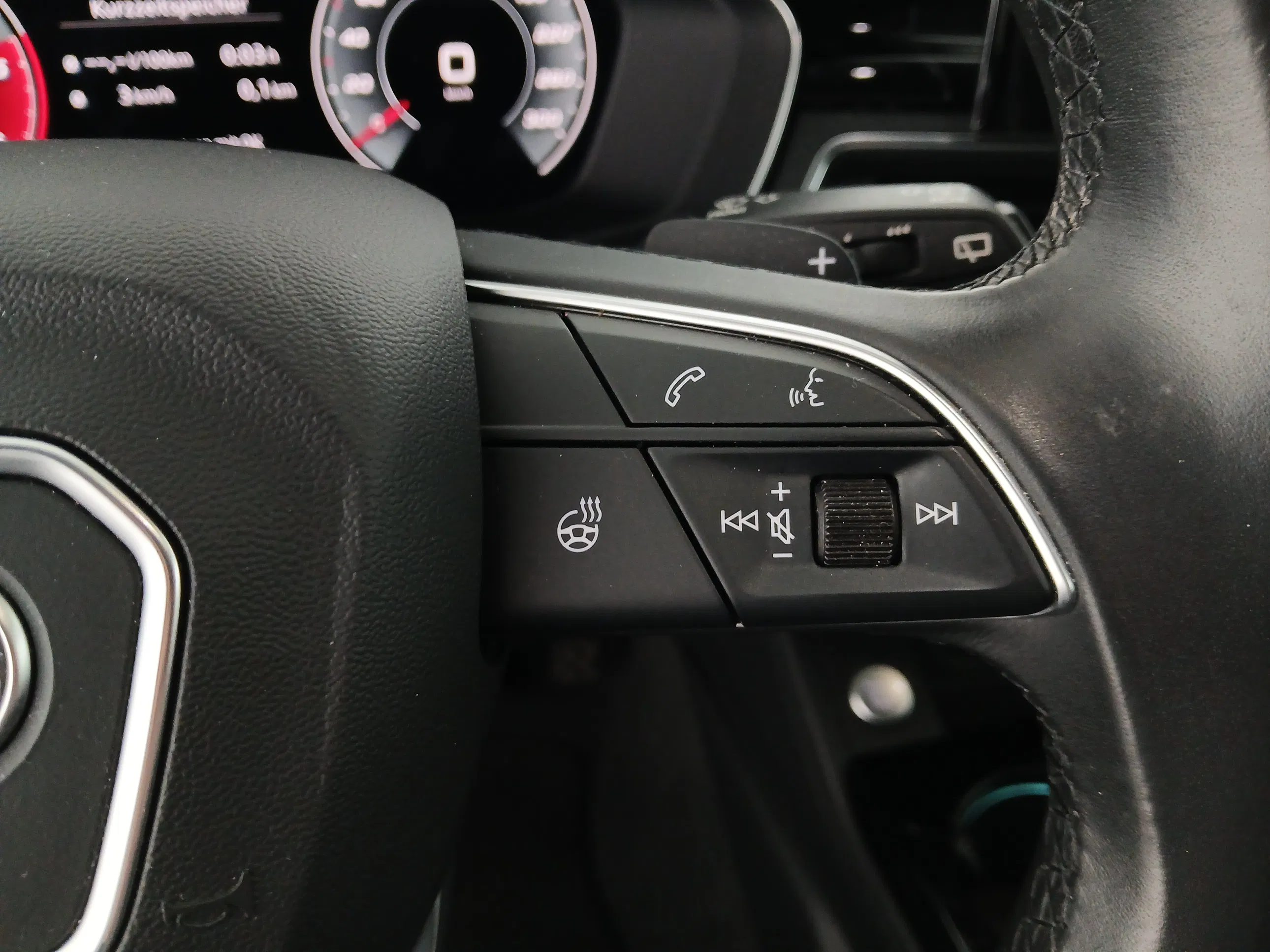 Audi A4 Avant 35 2.0 TDI advanced | Bild 18 von 31