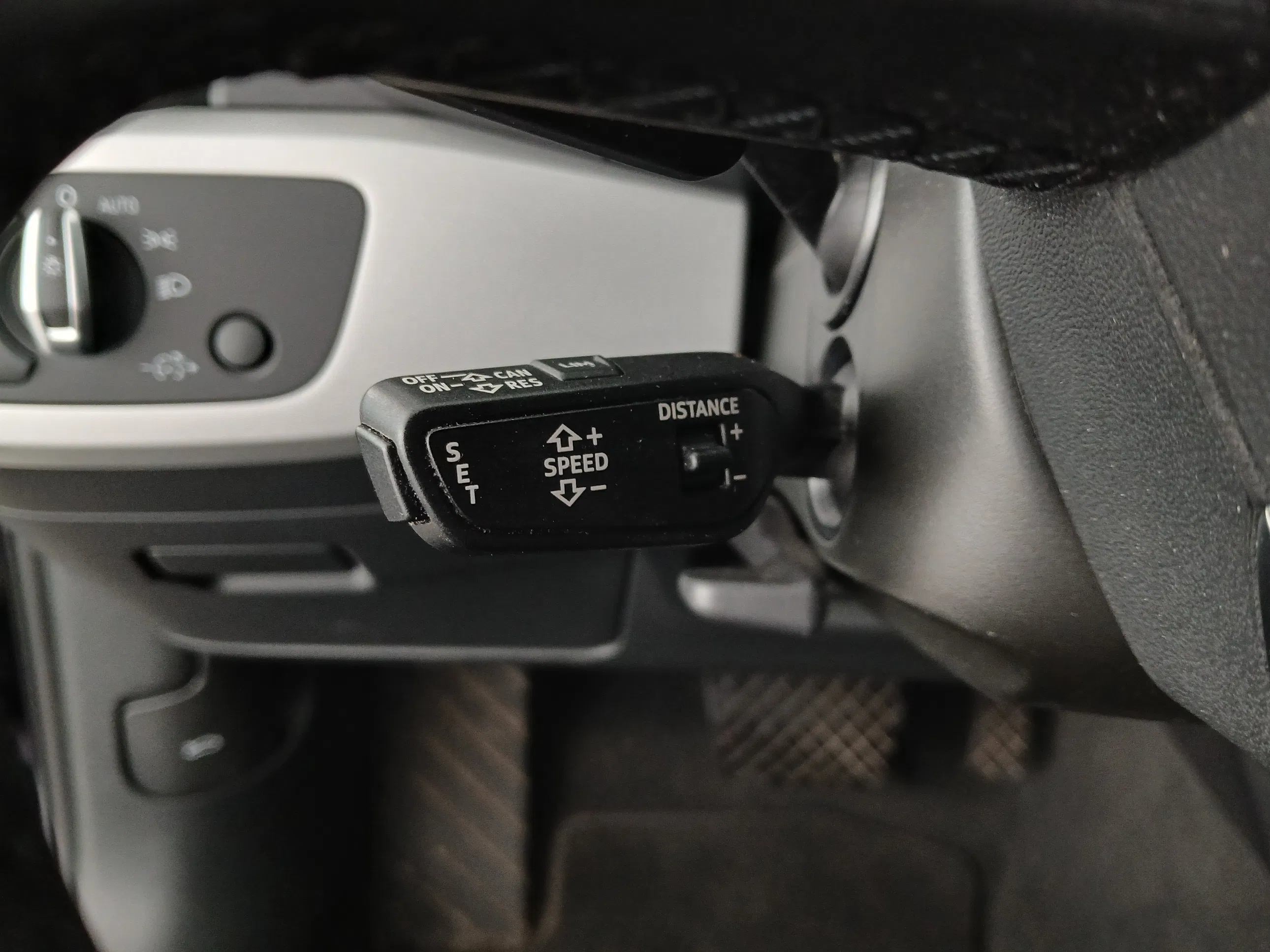 Audi A4 Avant 35 2.0 TDI advanced | Bild 19 von 31