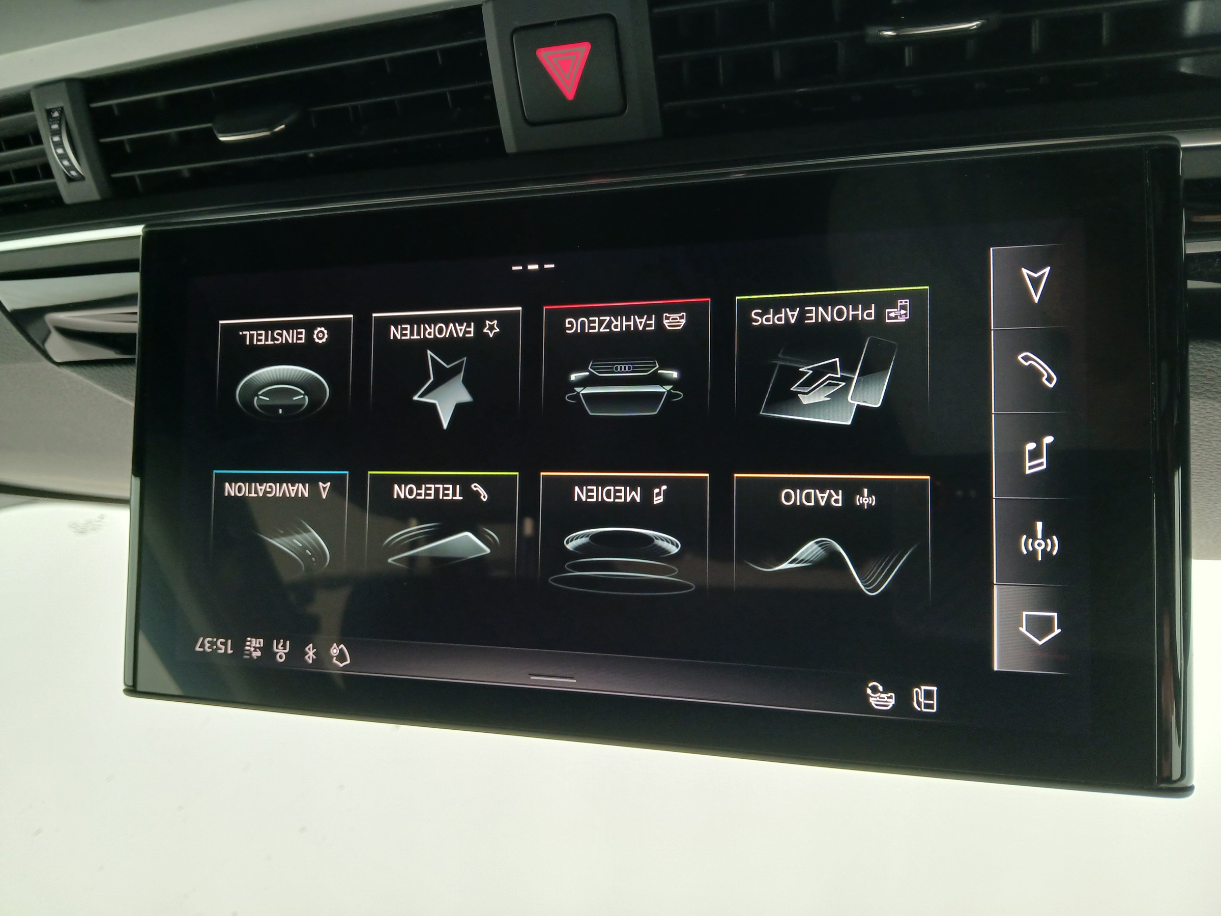 Audi A4 Avant 35 2.0 TDI advanced | Bild 21 von 31