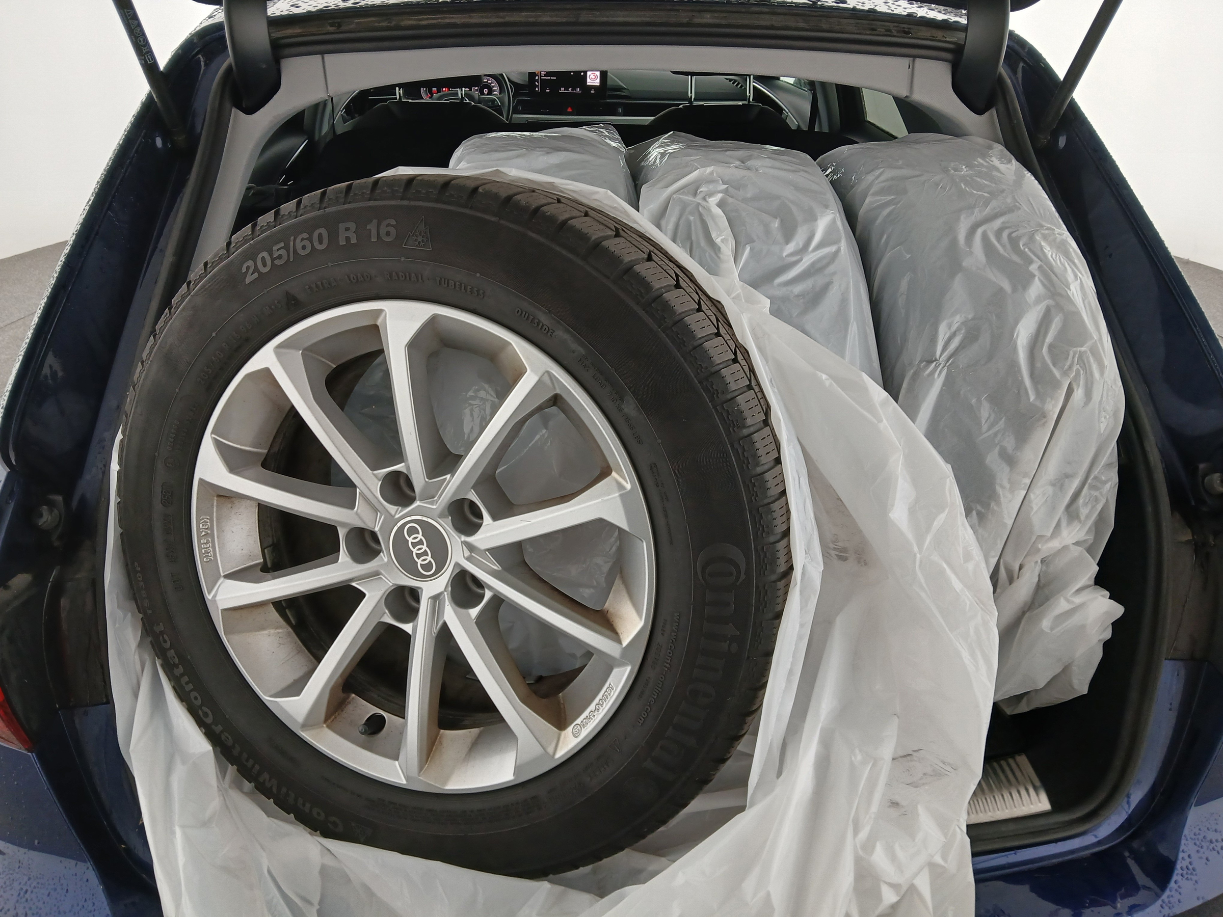 Audi A4 Avant 35 2.0 TDI advanced | Bild 29 von 31