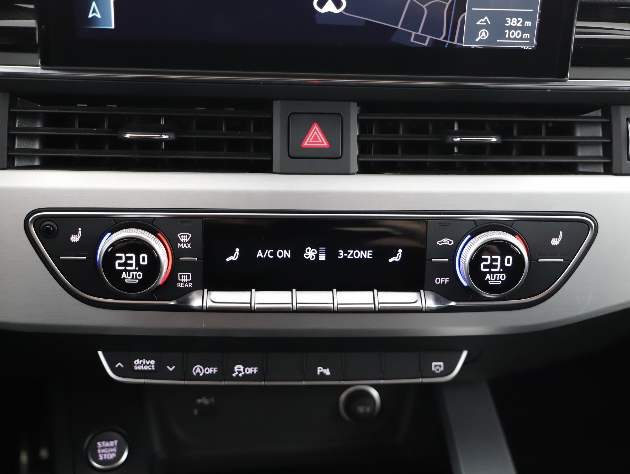 Audi A4 Avant 40 2.0 TDI quattro S-Line | Bild 14 von 24