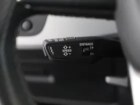 Audi A4 Avant 40 2.0 TDI quattro S-Line | Thumbnail 17 von 24