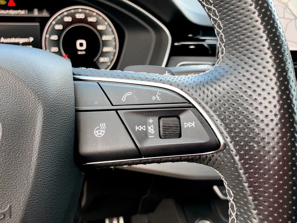 Audi A4 40 2.0 TDI quattro S-Line | Bild 16 von 26