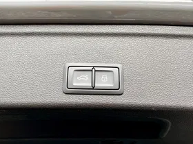 Audi A4 40 2.0 TDI quattro S-Line | Thumbnail 26 von 26
