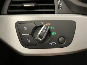 Audi A4 Avant 40 2.0 TDI quattro S-Line | Thumbnail 11 von 30