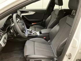 Audi A4 Avant 40 2.0 TDI quattro S-Line | Thumbnail 12 von 30