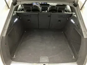 Audi A4 Avant 40 2.0 TDI quattro S-Line | Thumbnail 27 von 30