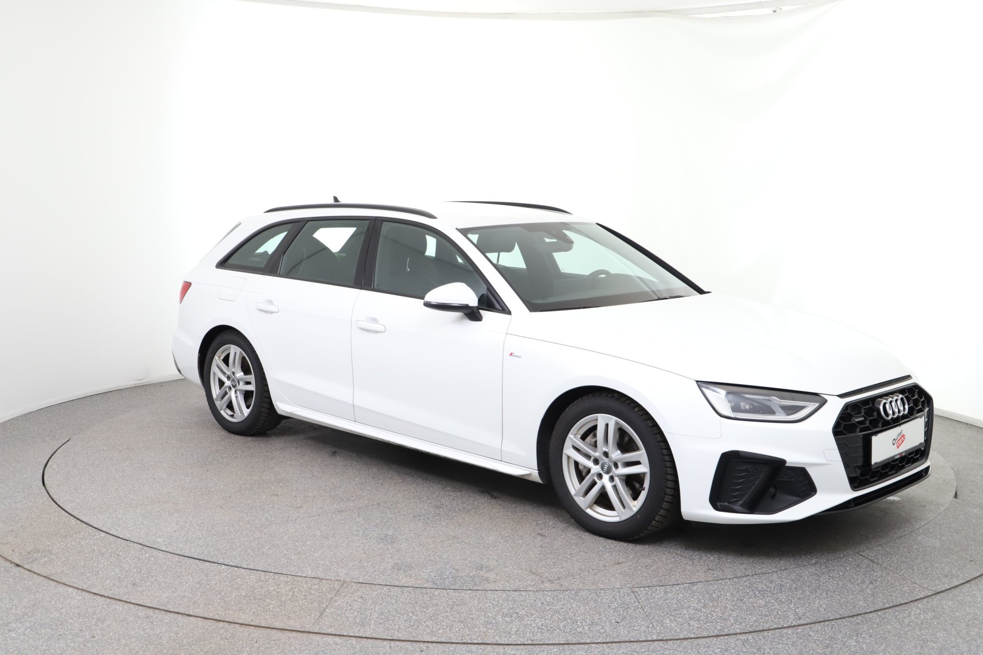 Audi A4 Avant 40 2.0 TDI quattro S-Line | Bild 8 von 30