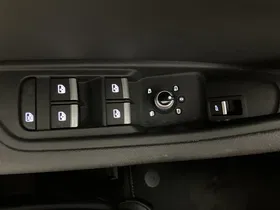 Audi A4 Avant 40 2.0 TDI quattro S-Line | Thumbnail 10 von 30