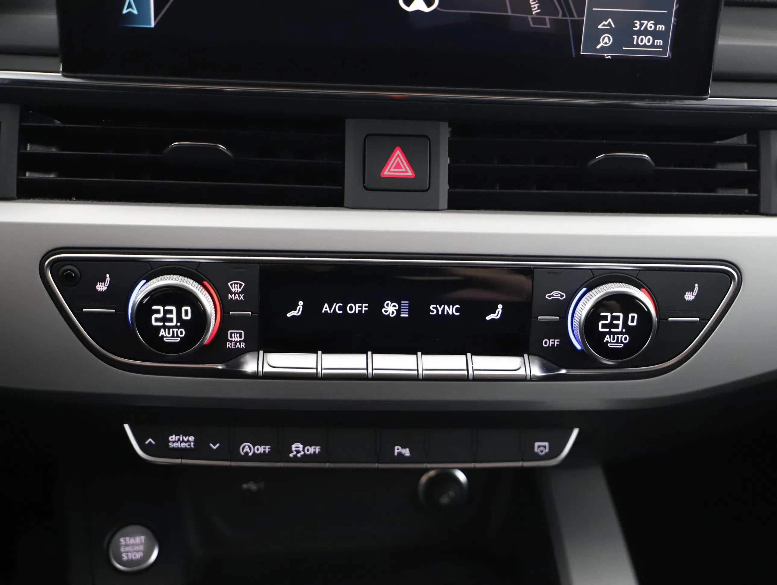 Audi A4 Avant 40 2.0 TDI quattro S-Line | Bild 10 von 25