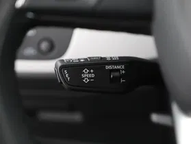 Audi A4 Avant 40 2.0 TDI quattro S-Line | Thumbnail 13 von 25