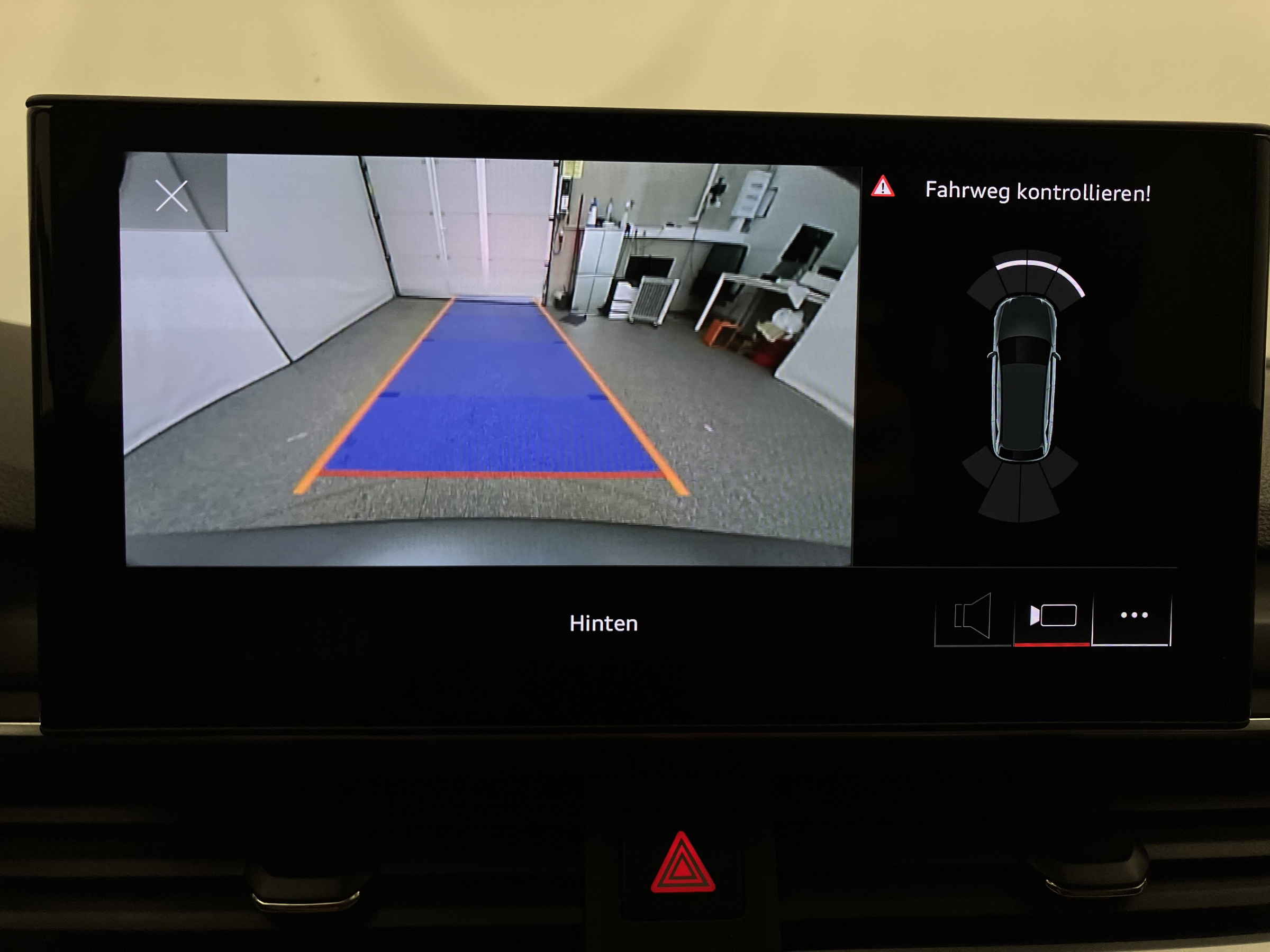 Audi A4 Avant 35 2.0 TDI advanced | Bild 23 von 31