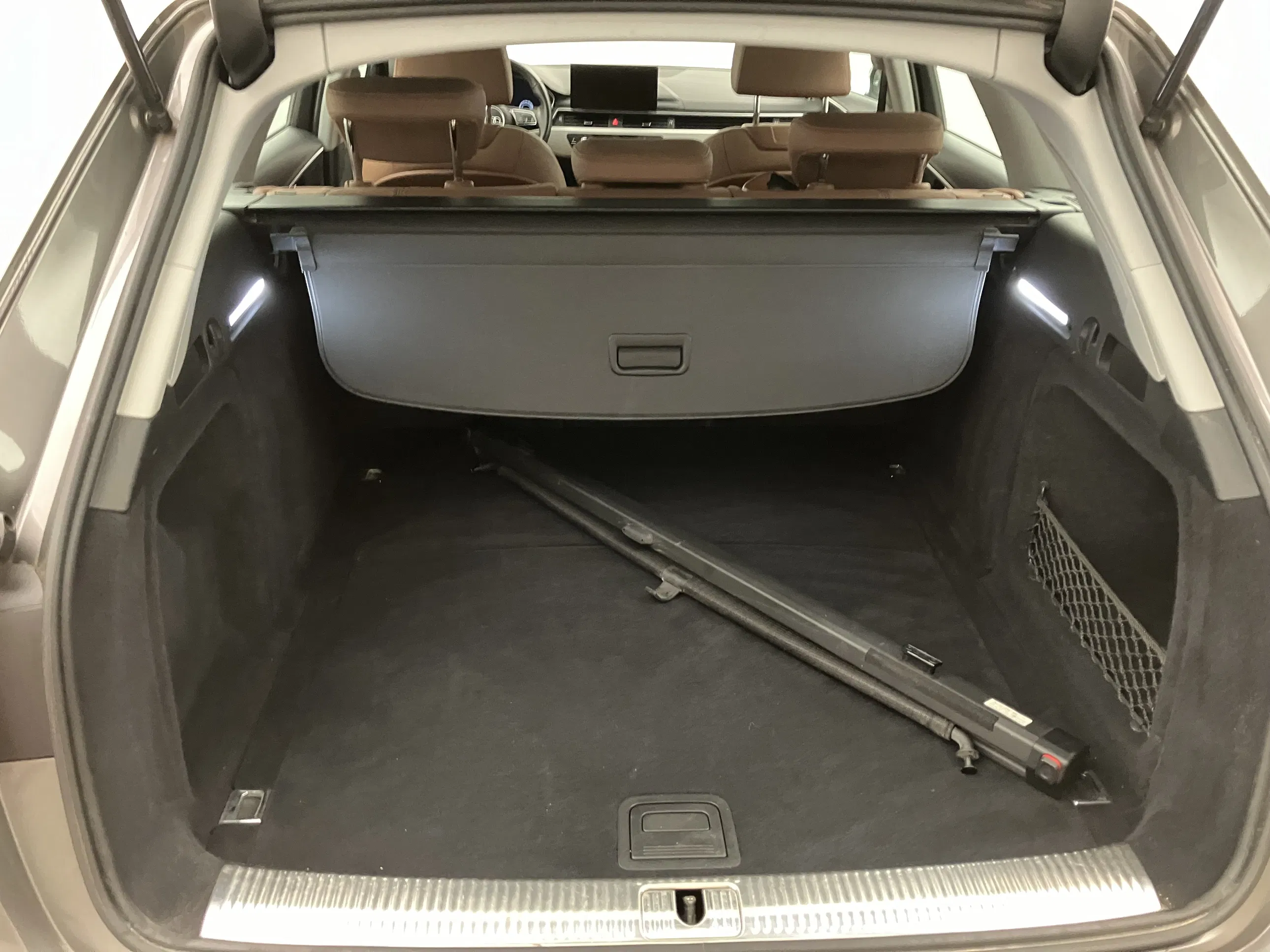 Audi A4 Avant 35 2.0 TDI advanced | Bild 29 von 31