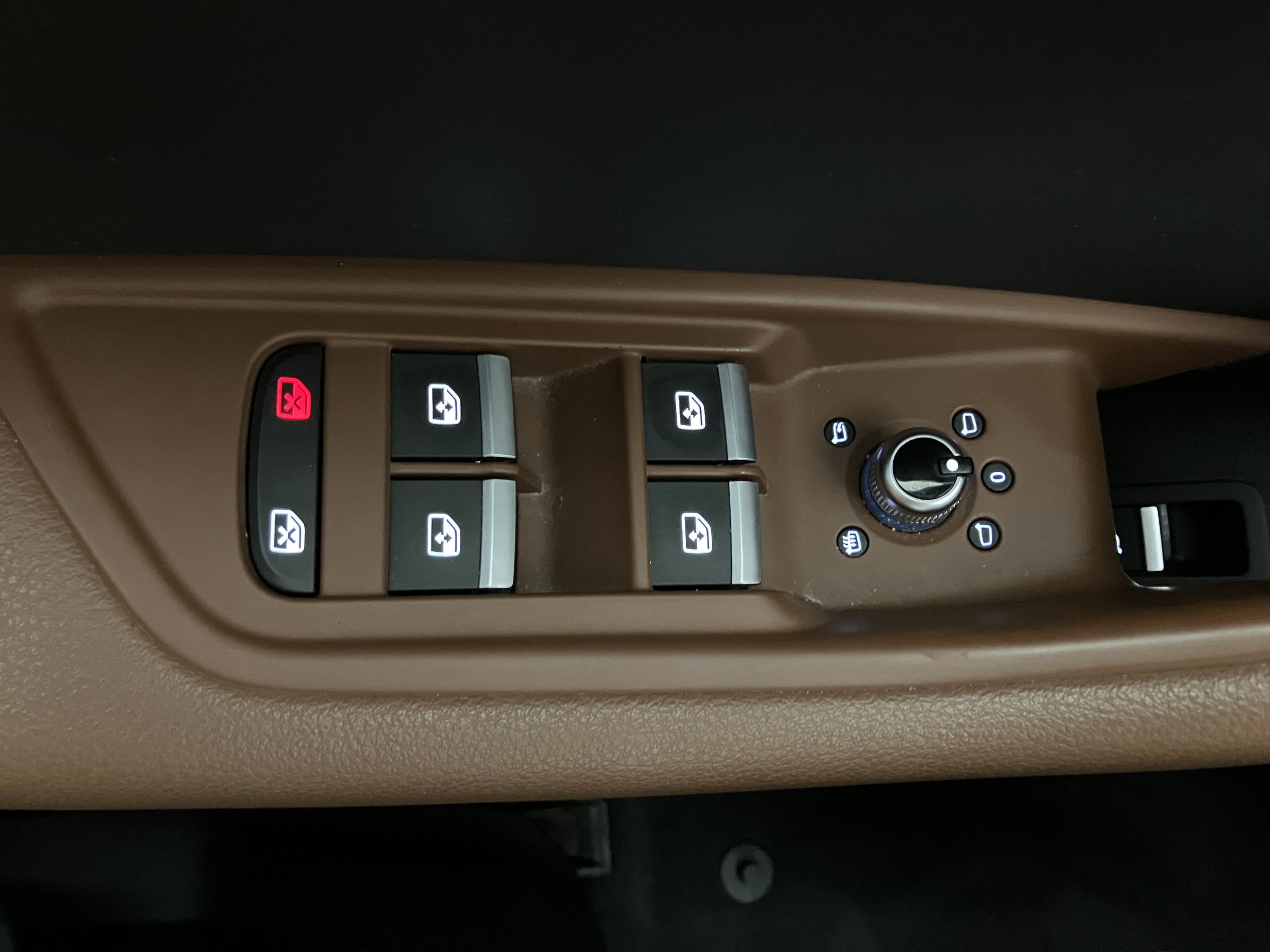 Audi A4 Avant 35 2.0 TDI advanced | Bild 10 von 31