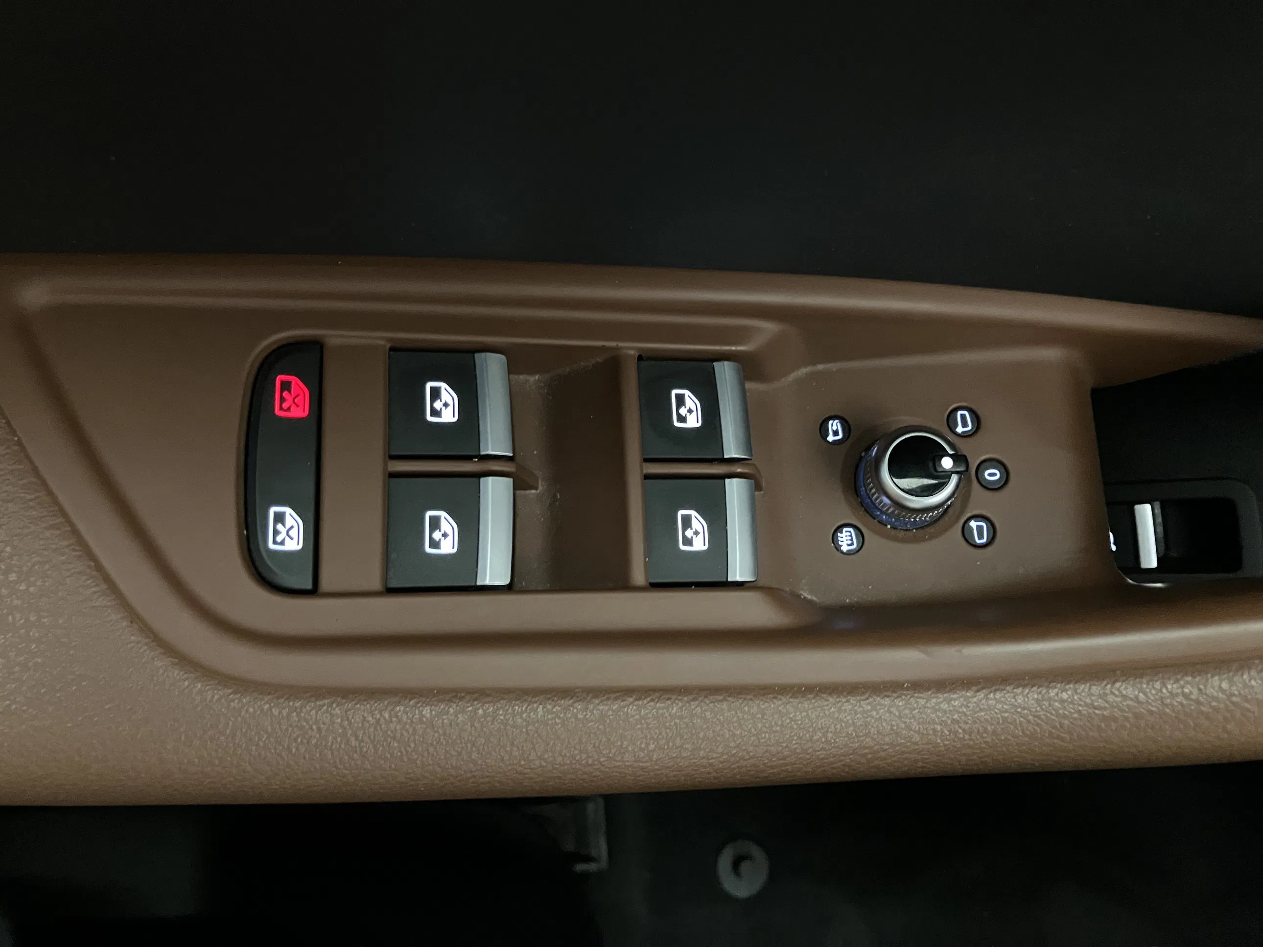 Audi A4 Avant 35 2.0 TDI advanced | Bild 10 von 31