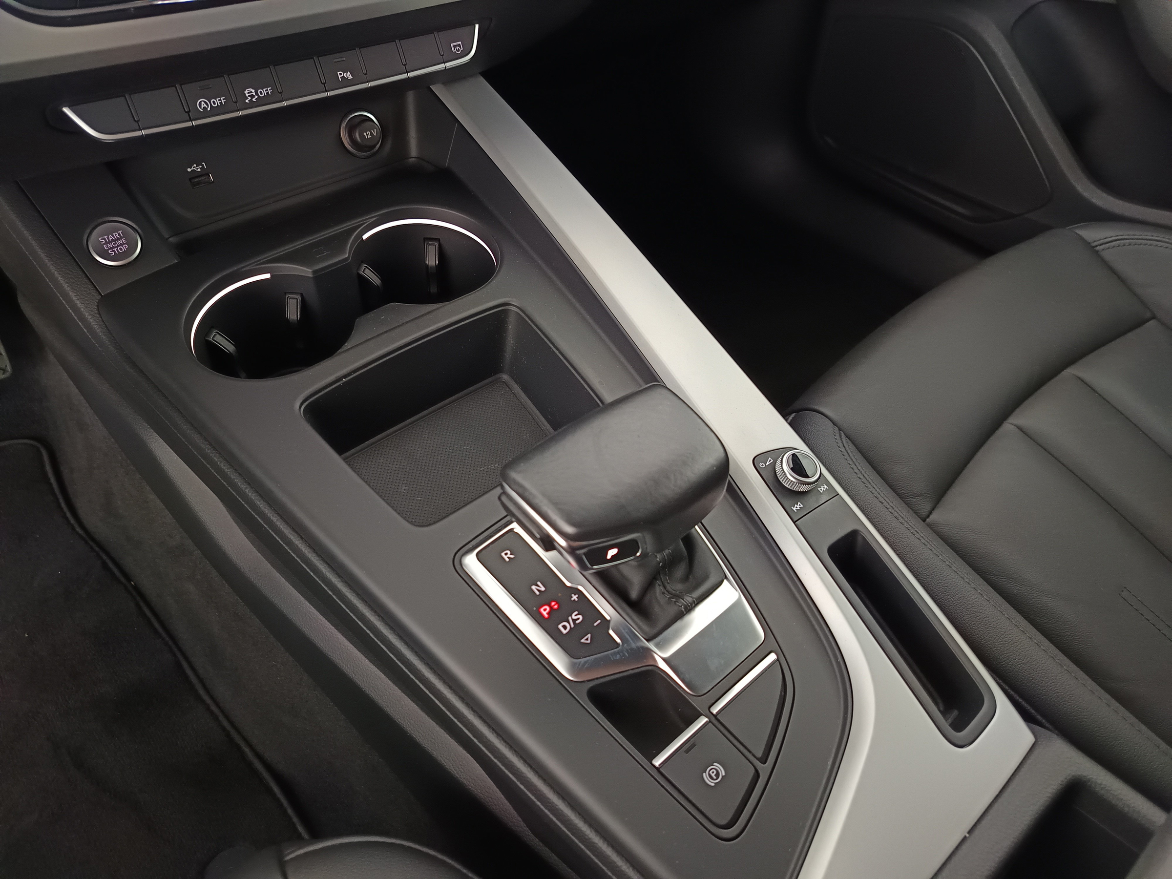 Audi A4 Avant 35 2.0 TFSI advanced | Bild 20 von 24