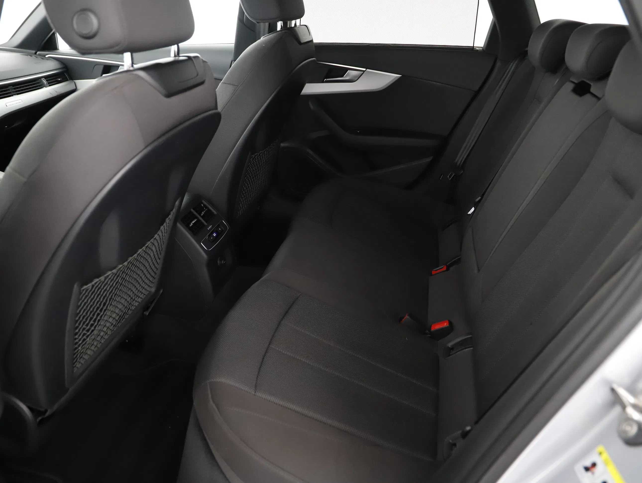 Audi A4 Avant 45 2.0 TFSI quattro advanced | Bild 20 von 30