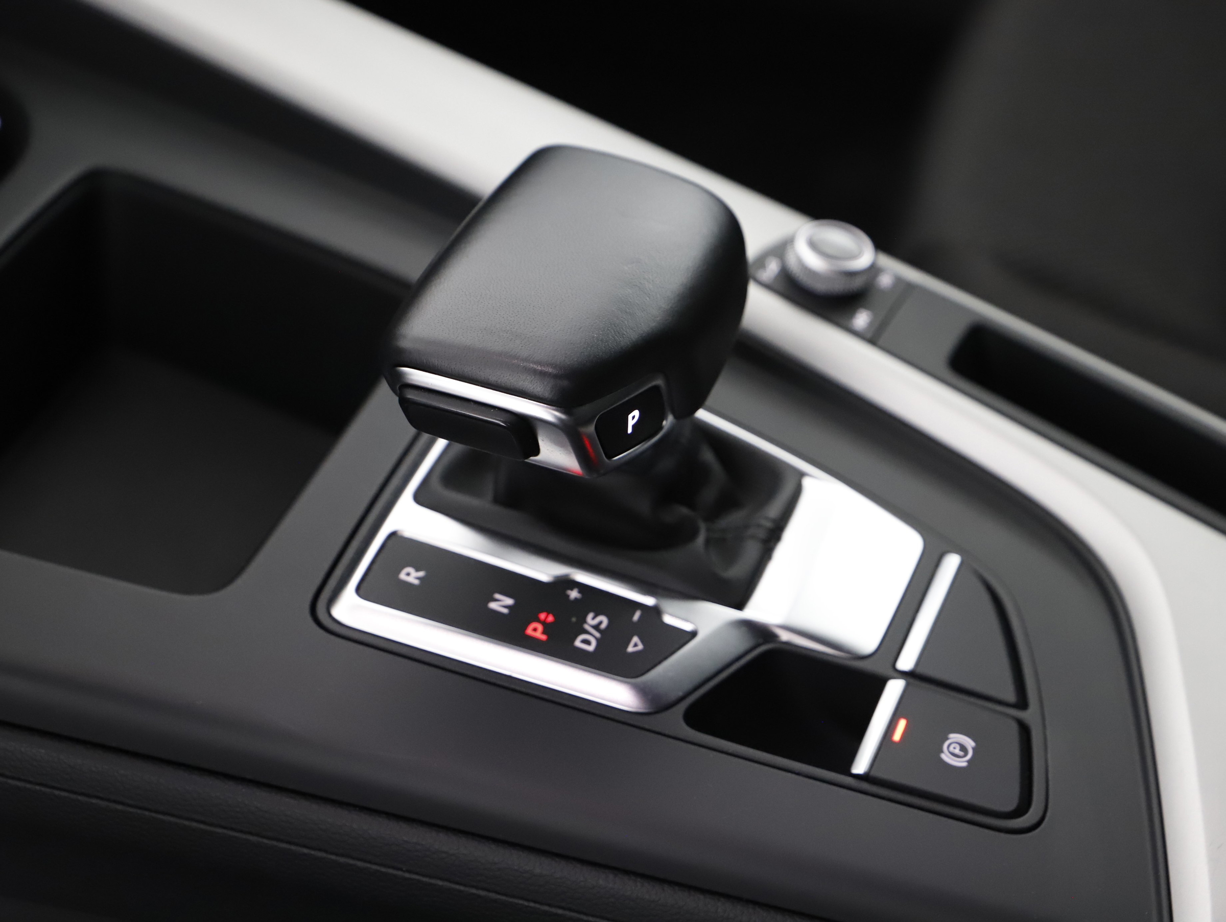 Audi A4 Avant 45 2.0 TFSI quattro advanced | Bild 21 von 30