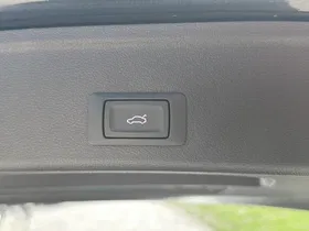 Audi A4 Avant 40 2.0 TDI quattro advanced | Thumbnail 13 von 19