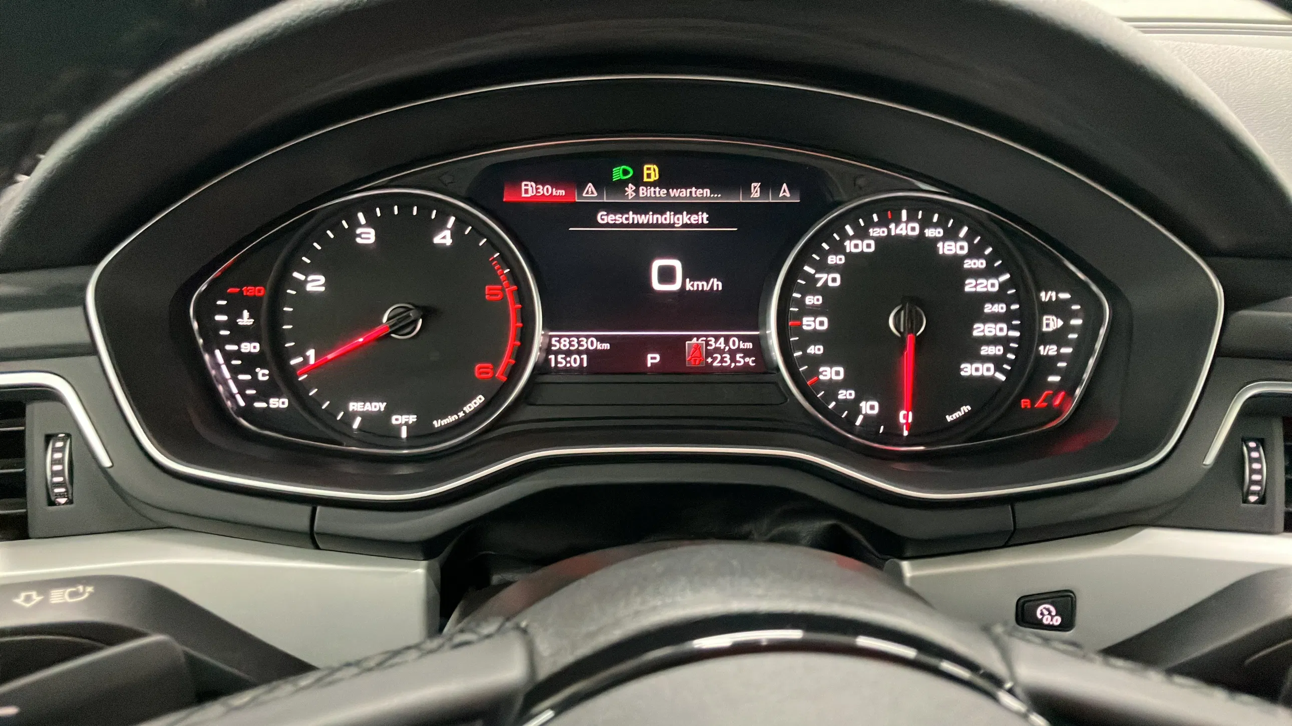 Audi A4 Avant 30 2.0 TDI advanced | Bild 11 von 24