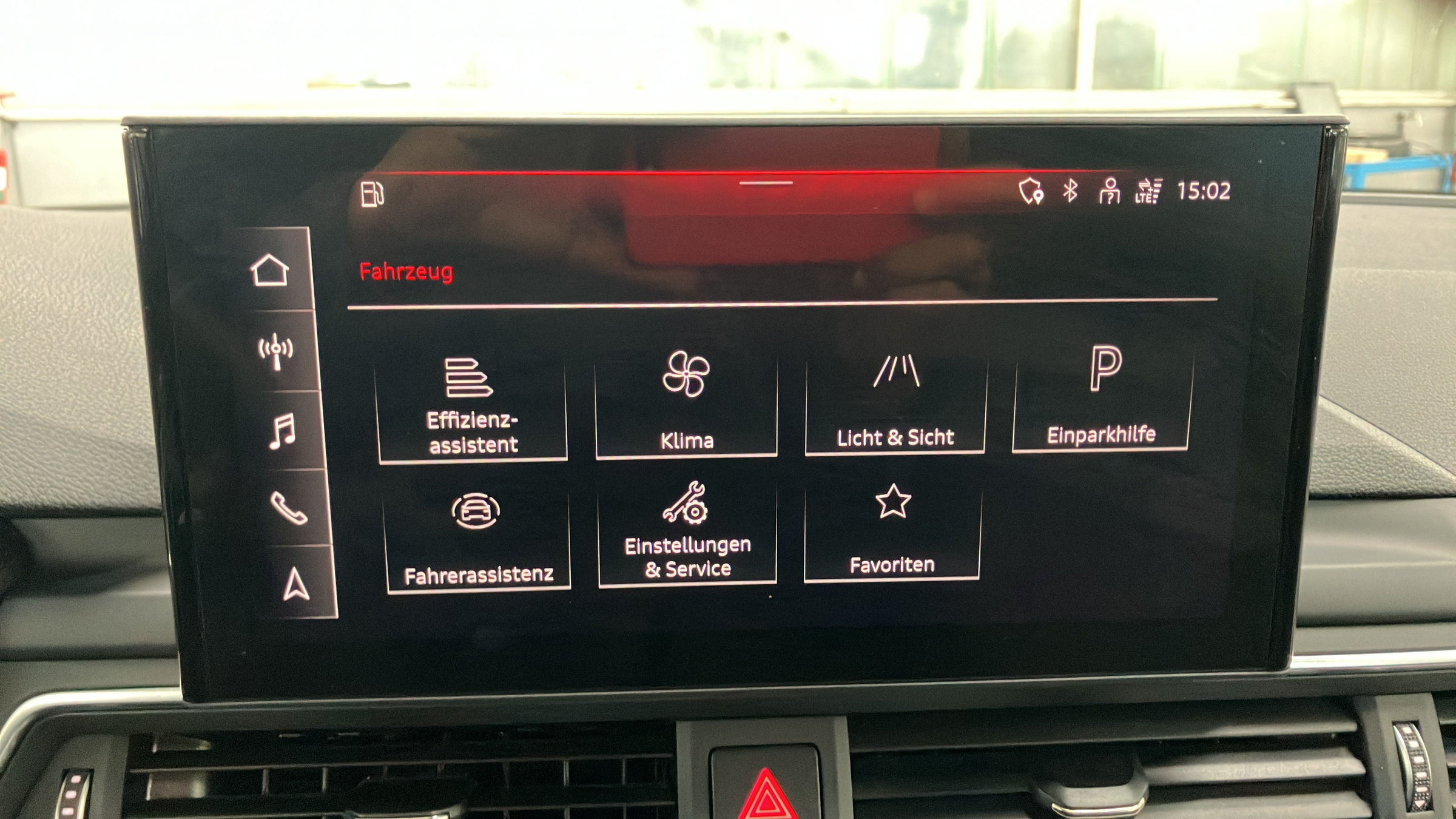 Audi A4 Avant 30 2.0 TDI advanced | Bild 16 von 24