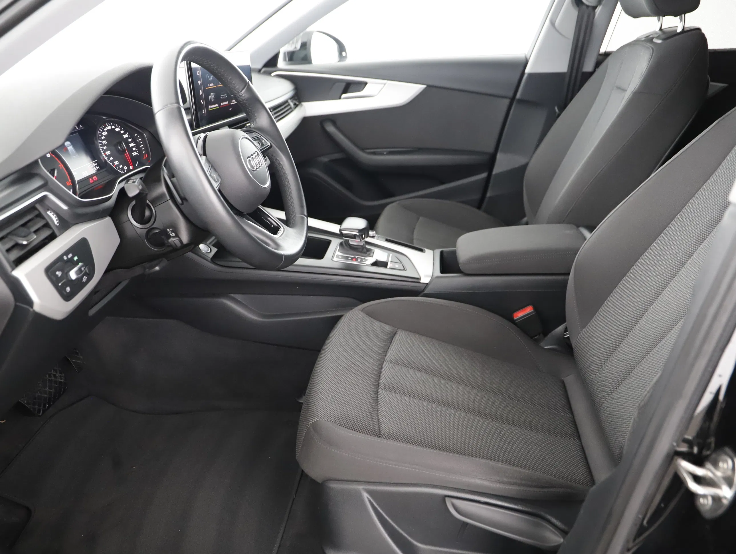 Audi A4 Avant 35 2.0 TFSI advanced | Bild 1 von 23