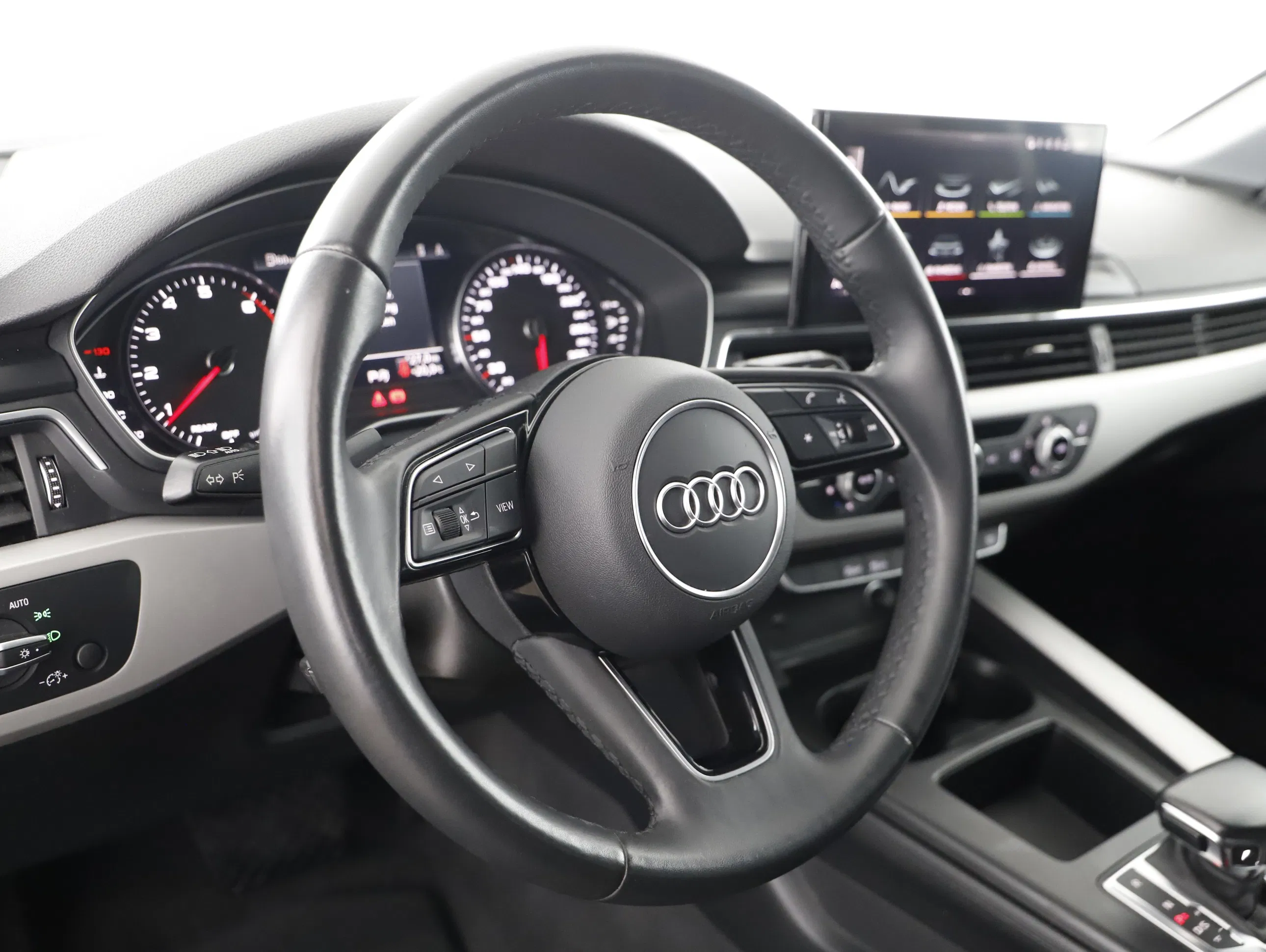 Audi A4 Avant 35 2.0 TFSI advanced | Bild 4 von 23