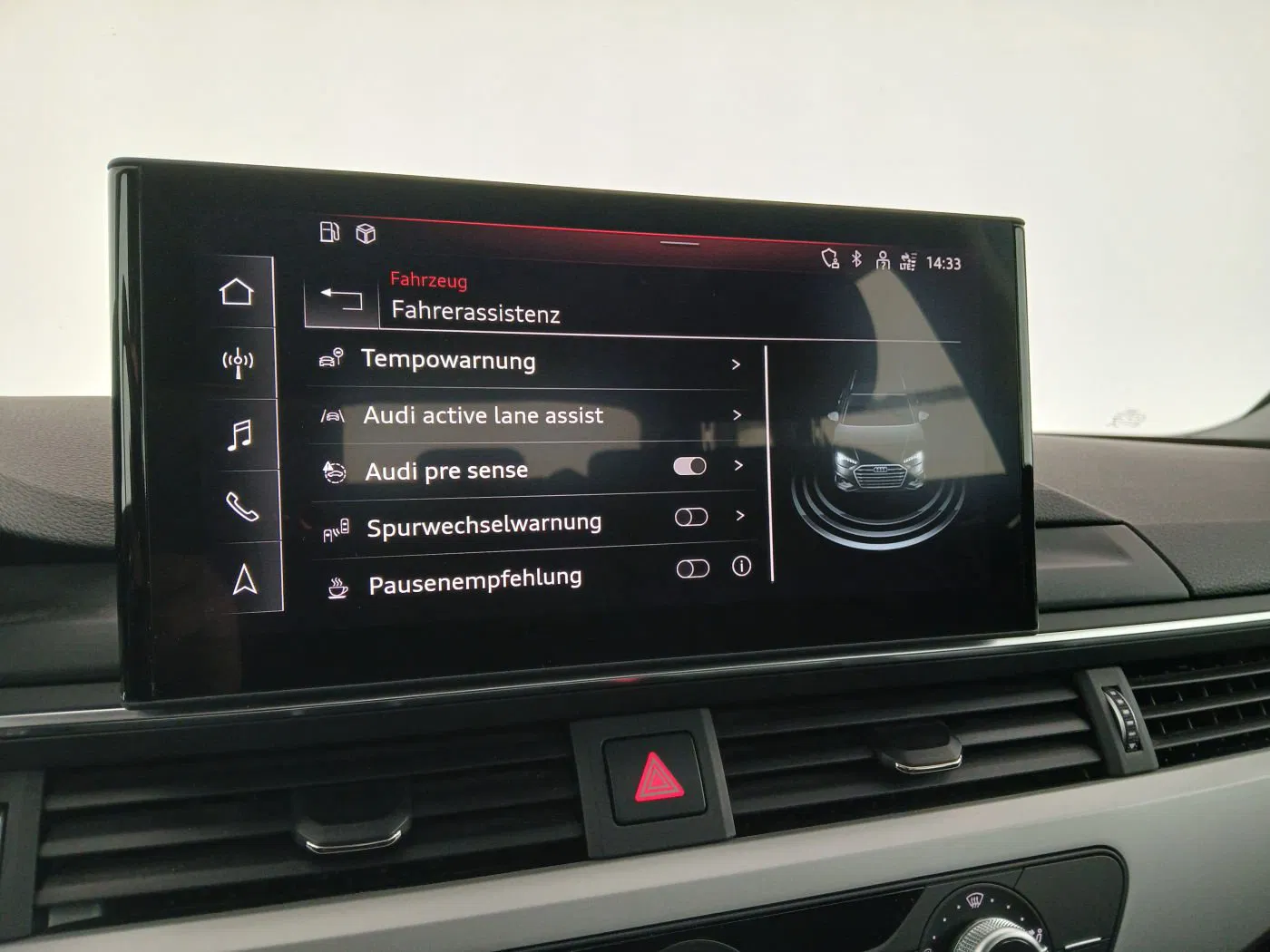 Audi A4 Avant 30 2.0 TDI advanced | Bild 21 von 24