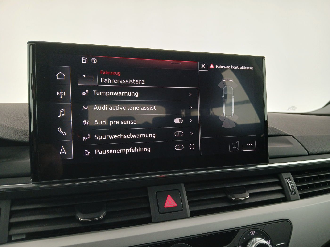 Audi A4 Avant 30 2.0 TDI advanced | Bild 22 von 24