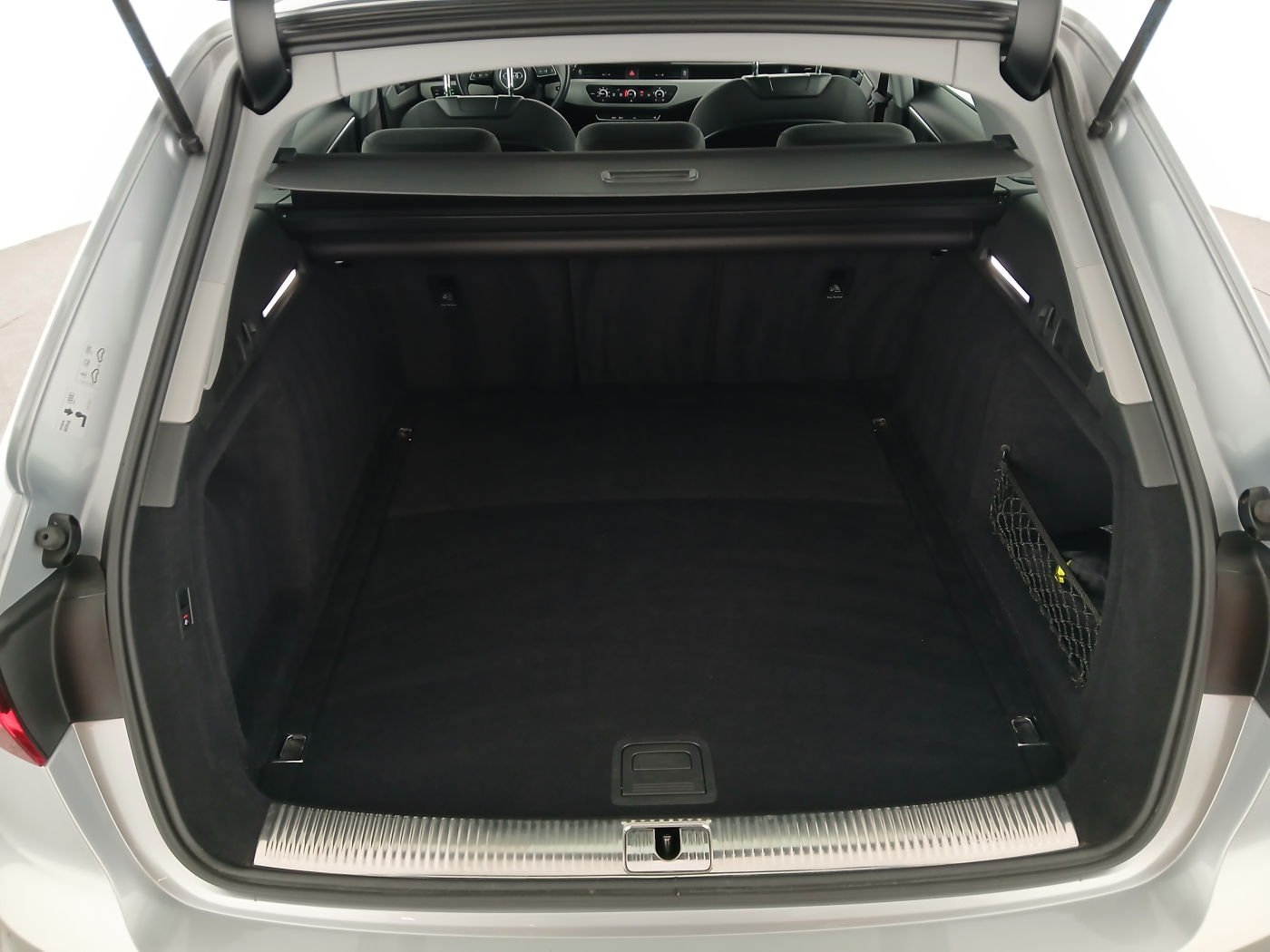 Audi A4 Avant 30 2.0 TDI advanced | Bild 9 von 24